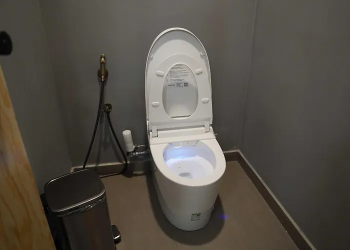 Pure Hotel *